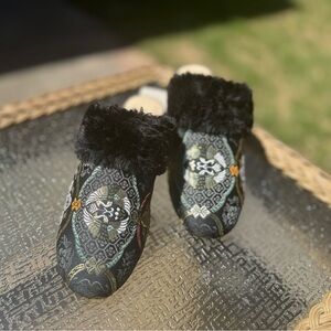 🦋 Seychelles Mules